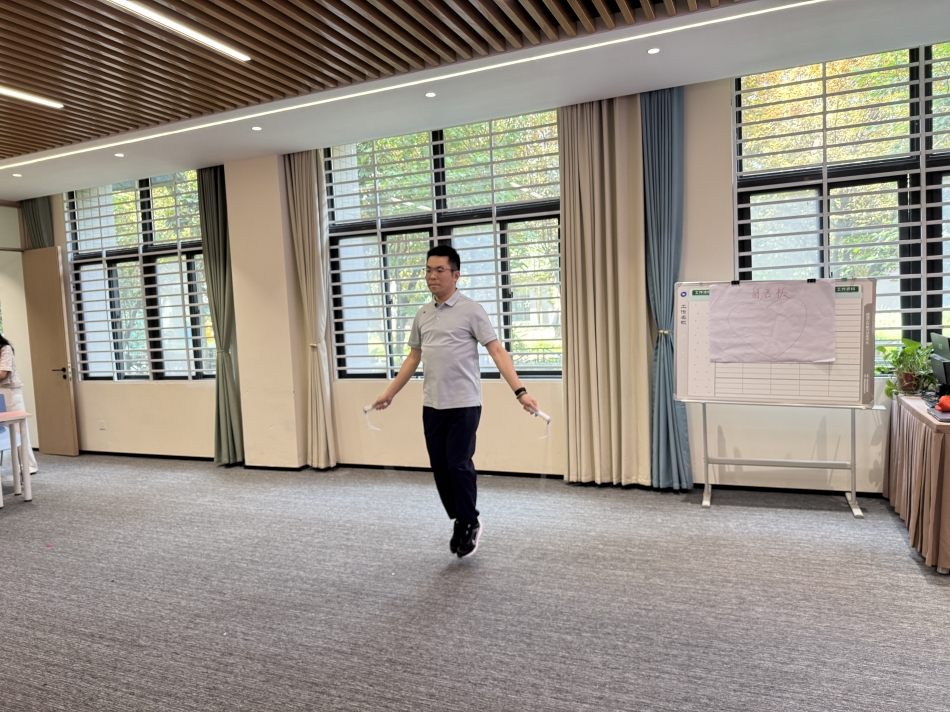 56.nt必赢官网机关一分工会顺利举办趣味运动会